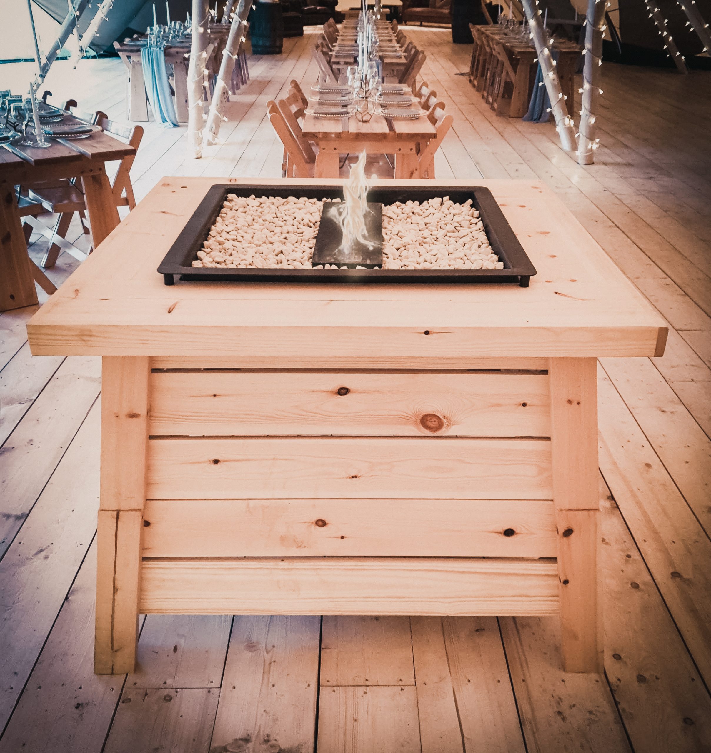 Mobilier en pin - Brasero Bioéthanol